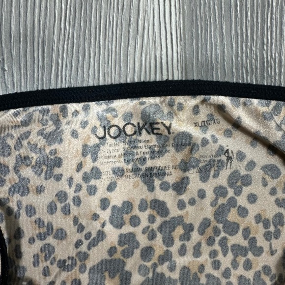 Jockey Leopard Animal Print Camisole with Black Lace Trim and a Silky Feel‎ - Picture 5 of 6